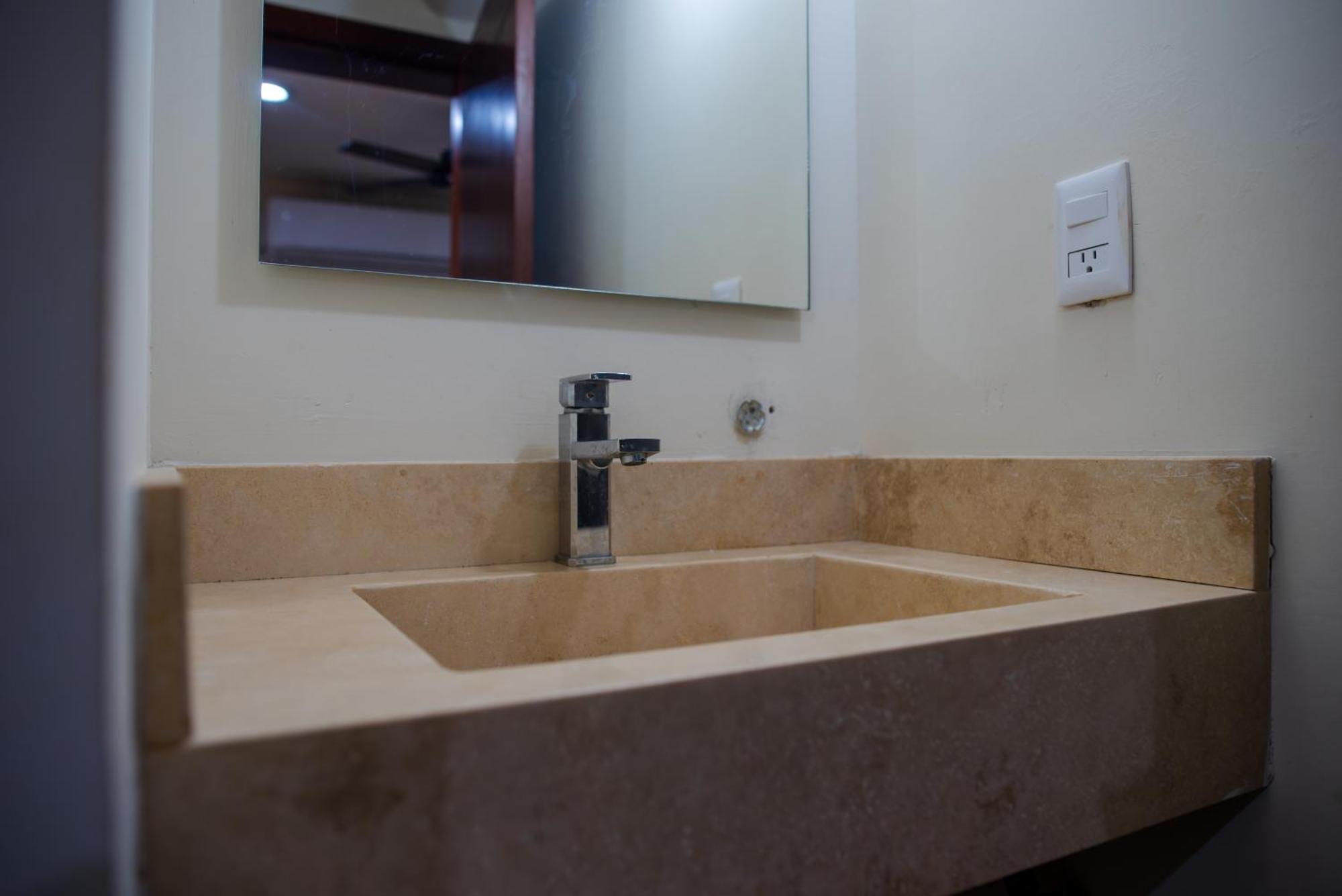 2Br-3Ba Condo Block From Beach W Rooftop Jacuzzi Mazatlán Exteriér fotografie
